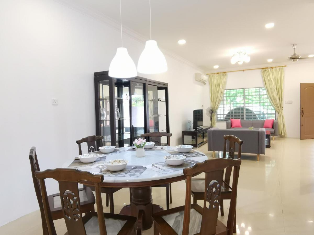 Nansang One Homestay 8Pax 4Rooms Сібу Екстер'єр фото
