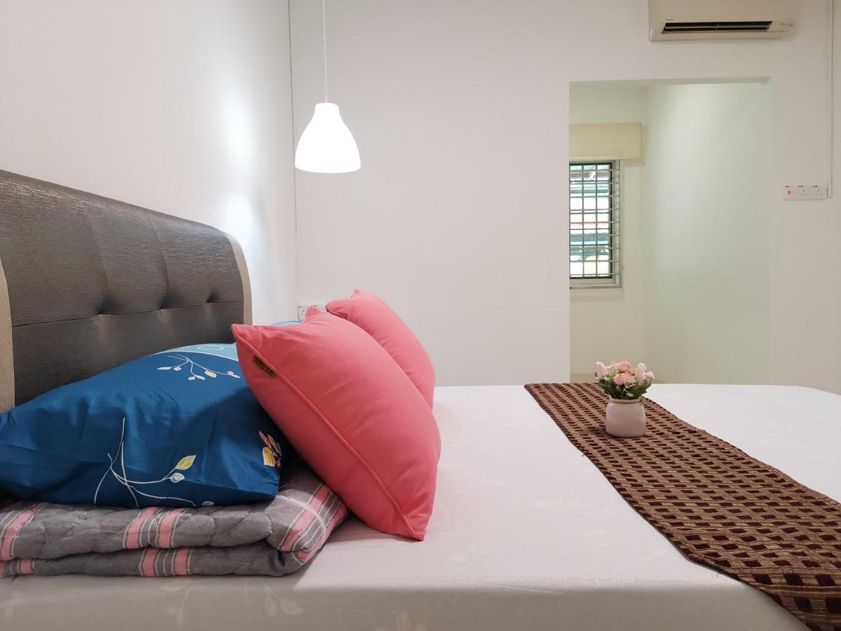 Nansang One Homestay 8Pax 4Rooms Сібу Екстер'єр фото