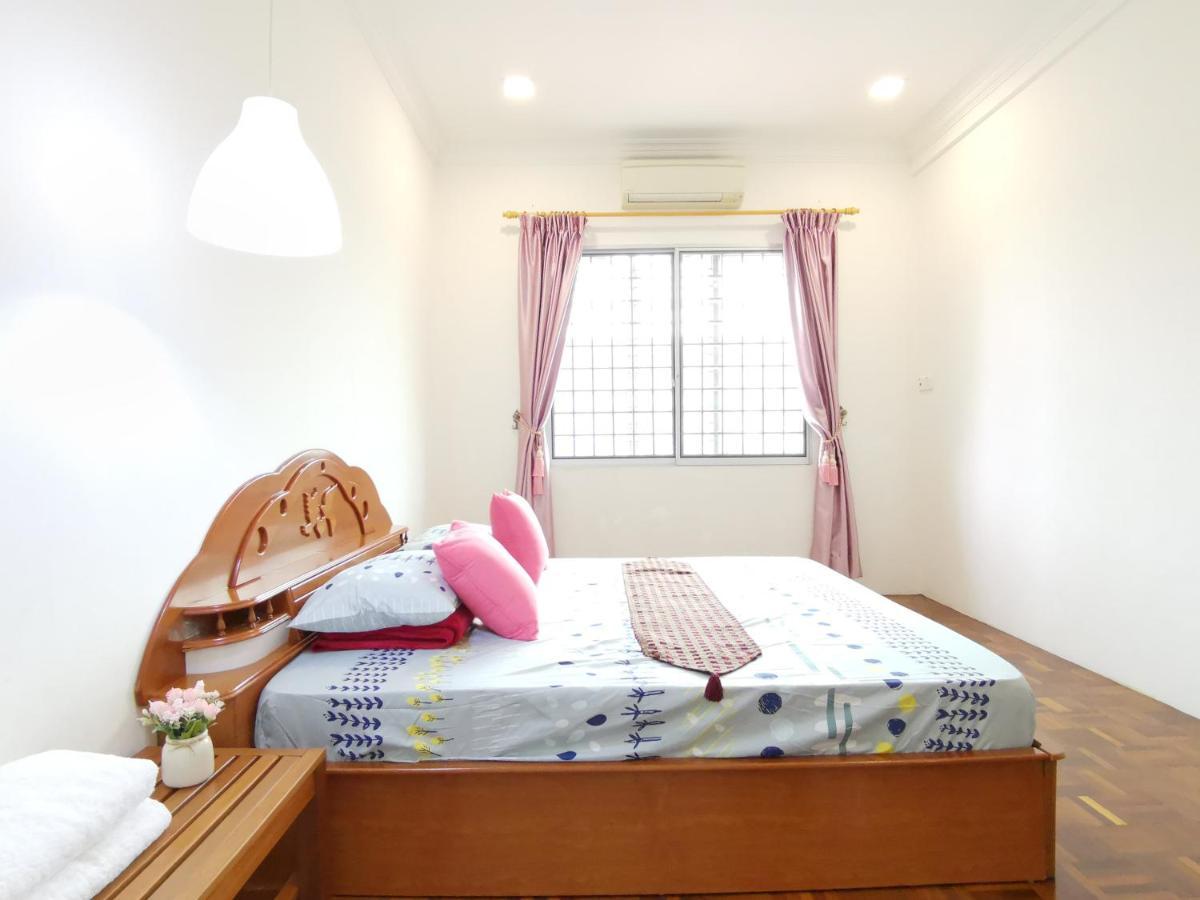 Nansang One Homestay 8Pax 4Rooms Сібу Екстер'єр фото