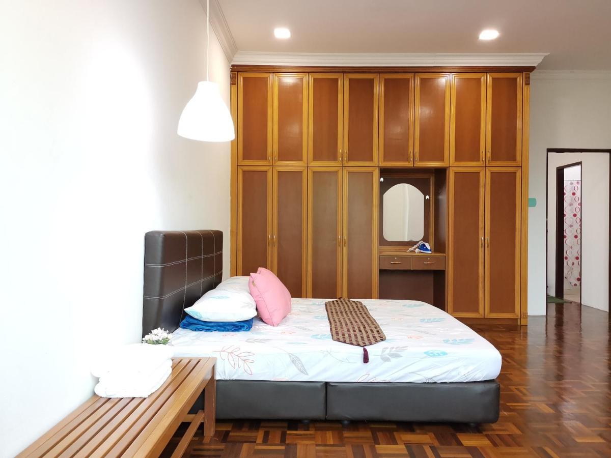 Nansang One Homestay 8Pax 4Rooms Сібу Екстер'єр фото